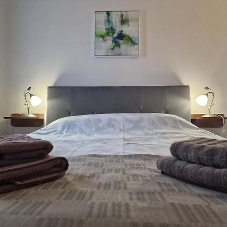 Apartments Katarina - New Renovated 罗维尼 外观 照片