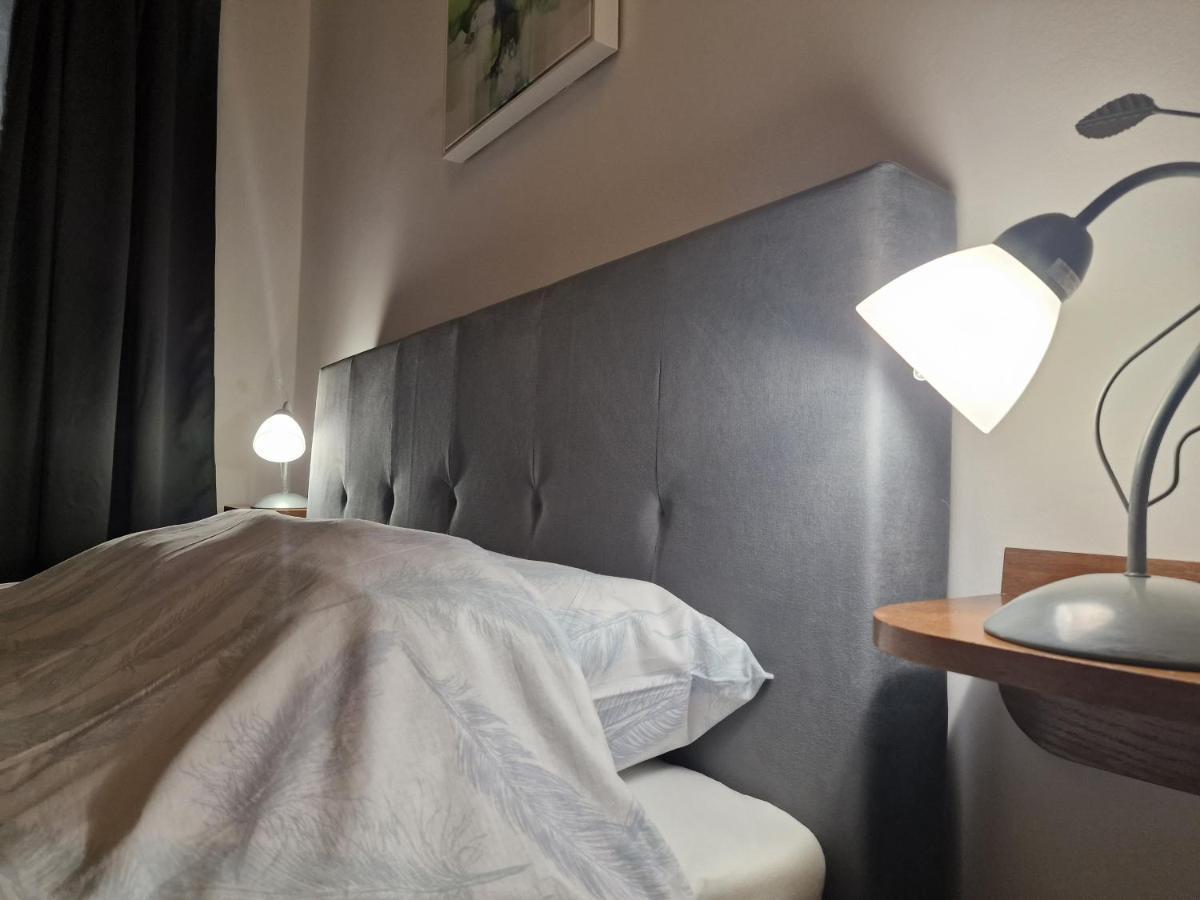 Apartments Katarina - New Renovated 罗维尼 外观 照片