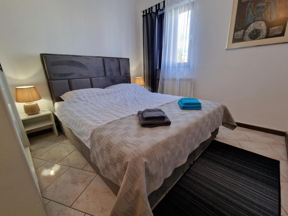Apartments Katarina - New Renovated 罗维尼 外观 照片