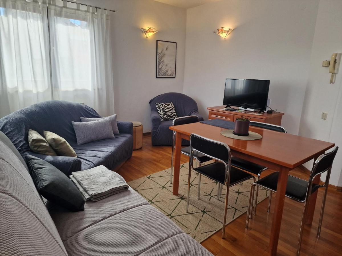 Apartments Katarina - New Renovated 罗维尼 外观 照片