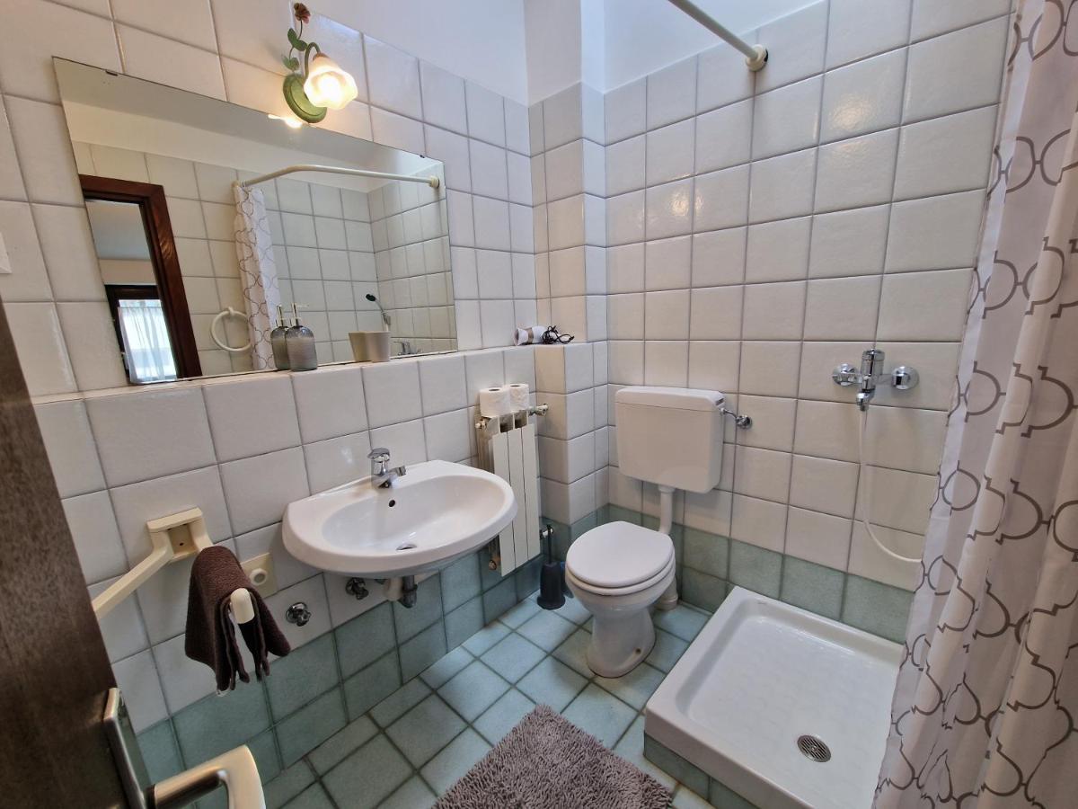 Apartments Katarina - New Renovated 罗维尼 外观 照片
