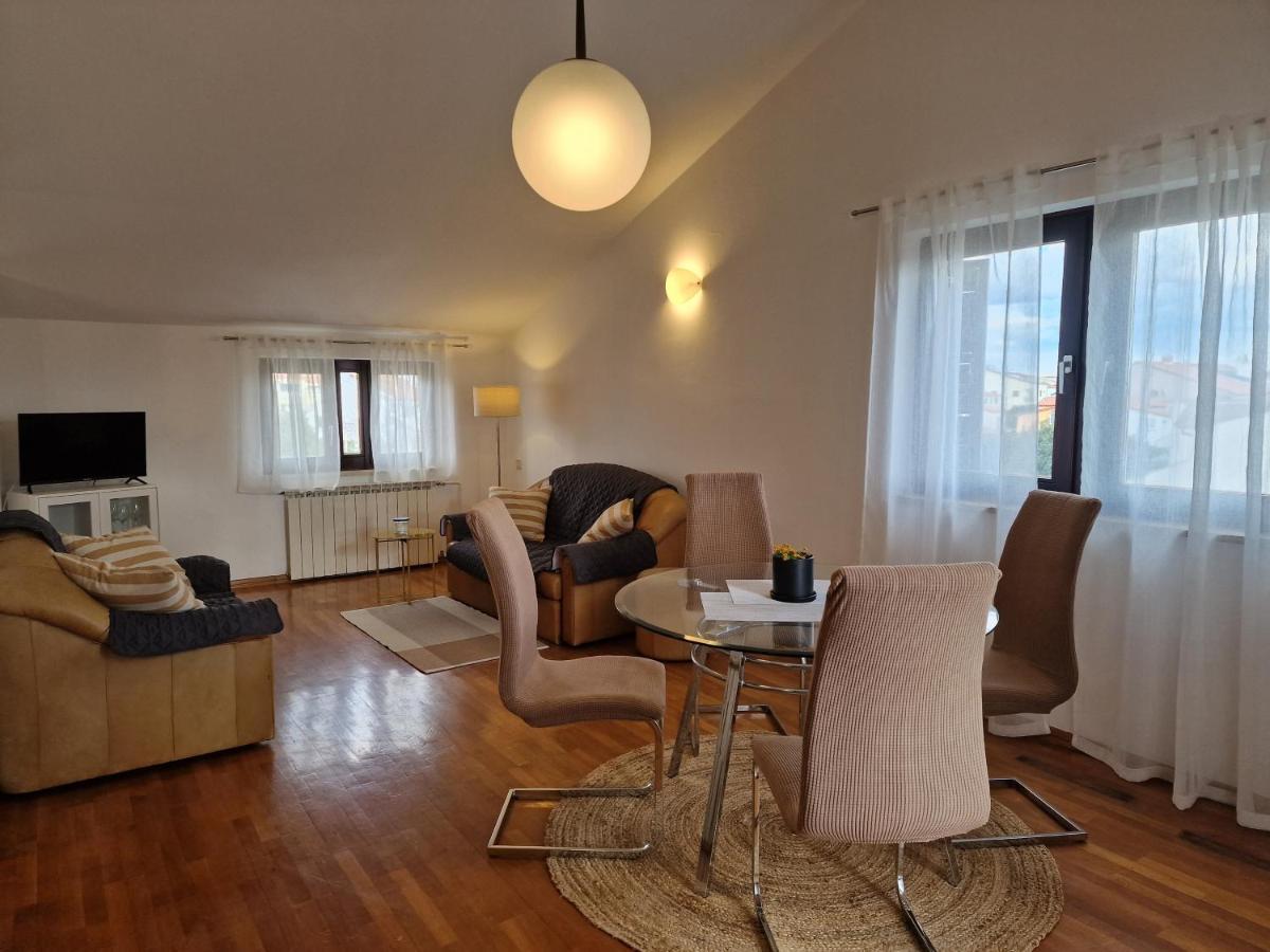 Apartments Katarina - New Renovated 罗维尼 外观 照片